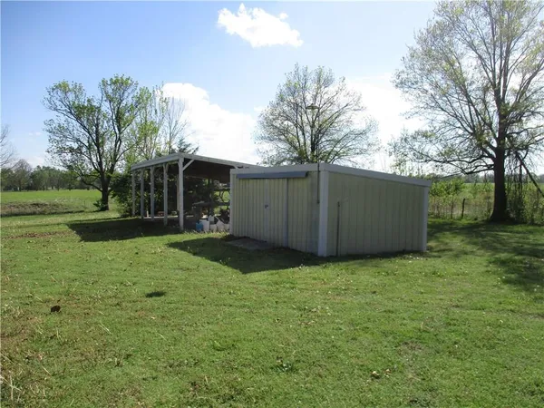 $215,000 | 400 South Washington Avenue, Columbus, KS 66725