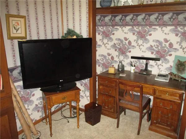 $215,000 | 400 South Washington Avenue, Columbus, KS 66725