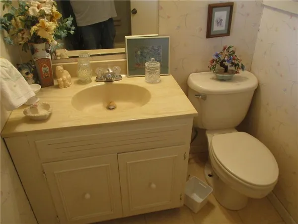 $215,000 | 400 South Washington Avenue, Columbus, KS 66725