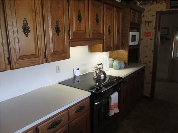 $215,000 | 400 South Washington Avenue, Columbus, KS 66725