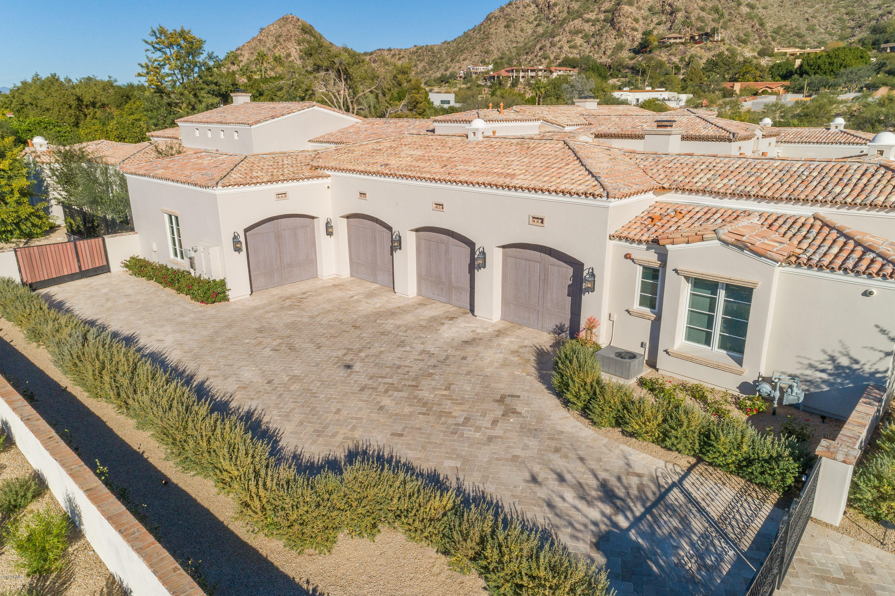 5296 East Roadrunner Road Paradise Valley, AZ 85253 - Photo 117 of 128 99-23-Garages