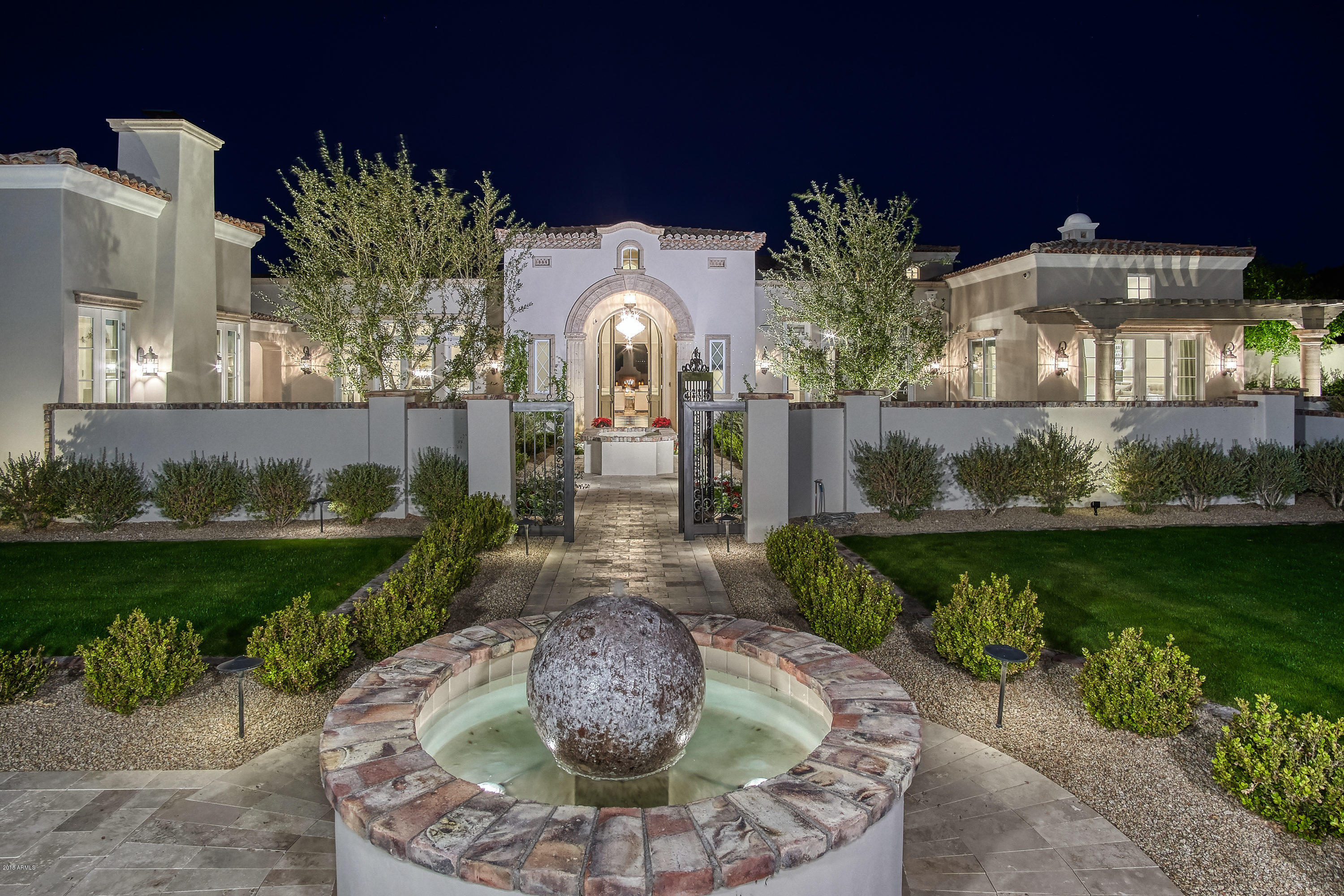 5296 East Roadrunner Road Paradise Valley, AZ 85253 - Photo 12 of 128 29-65-Front