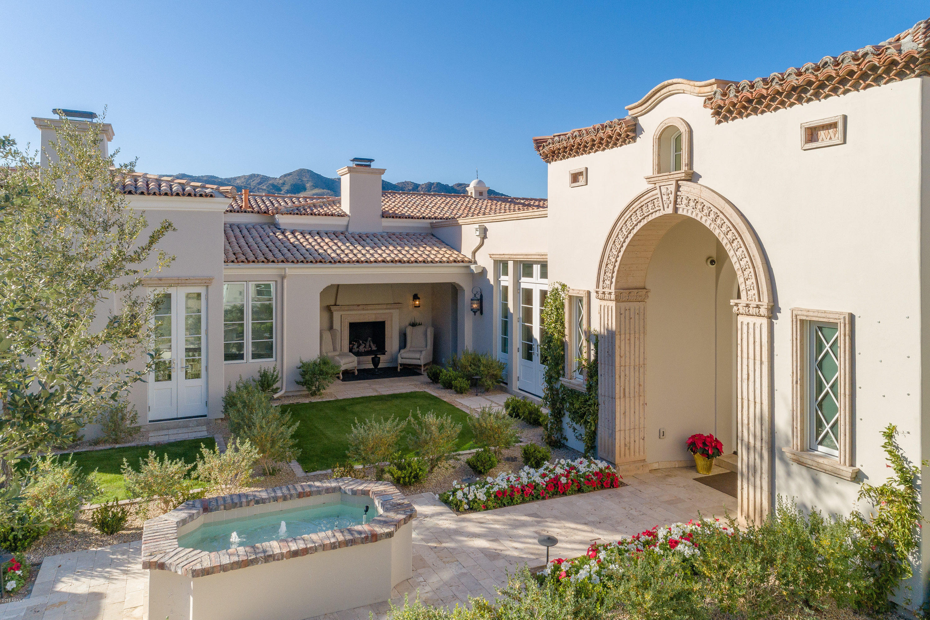 5296 East Roadrunner Road Paradise Valley, AZ 85253 - Photo 15 of 128 106-8-Courtyard