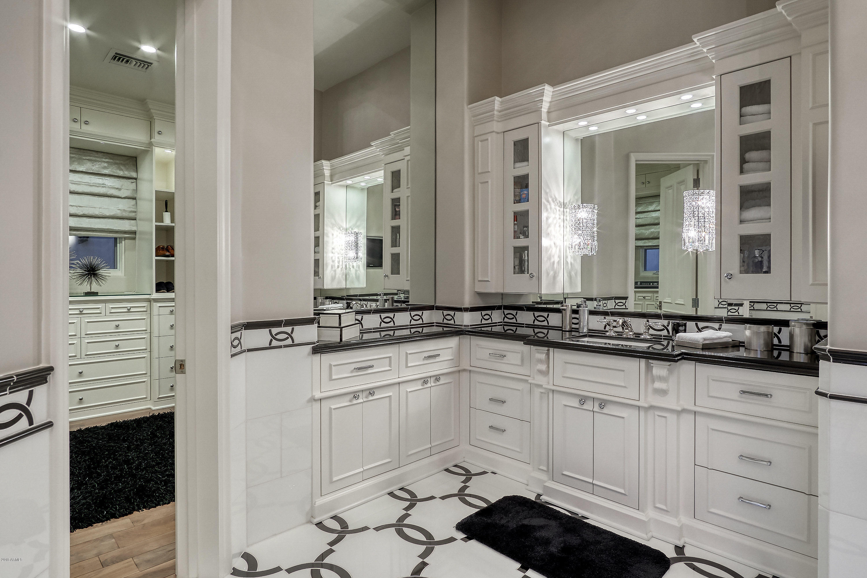 5296 East Roadrunner Road Paradise Valley, AZ 85253 - Photo 66 of 128 63-118-Master Bath - Master Closet