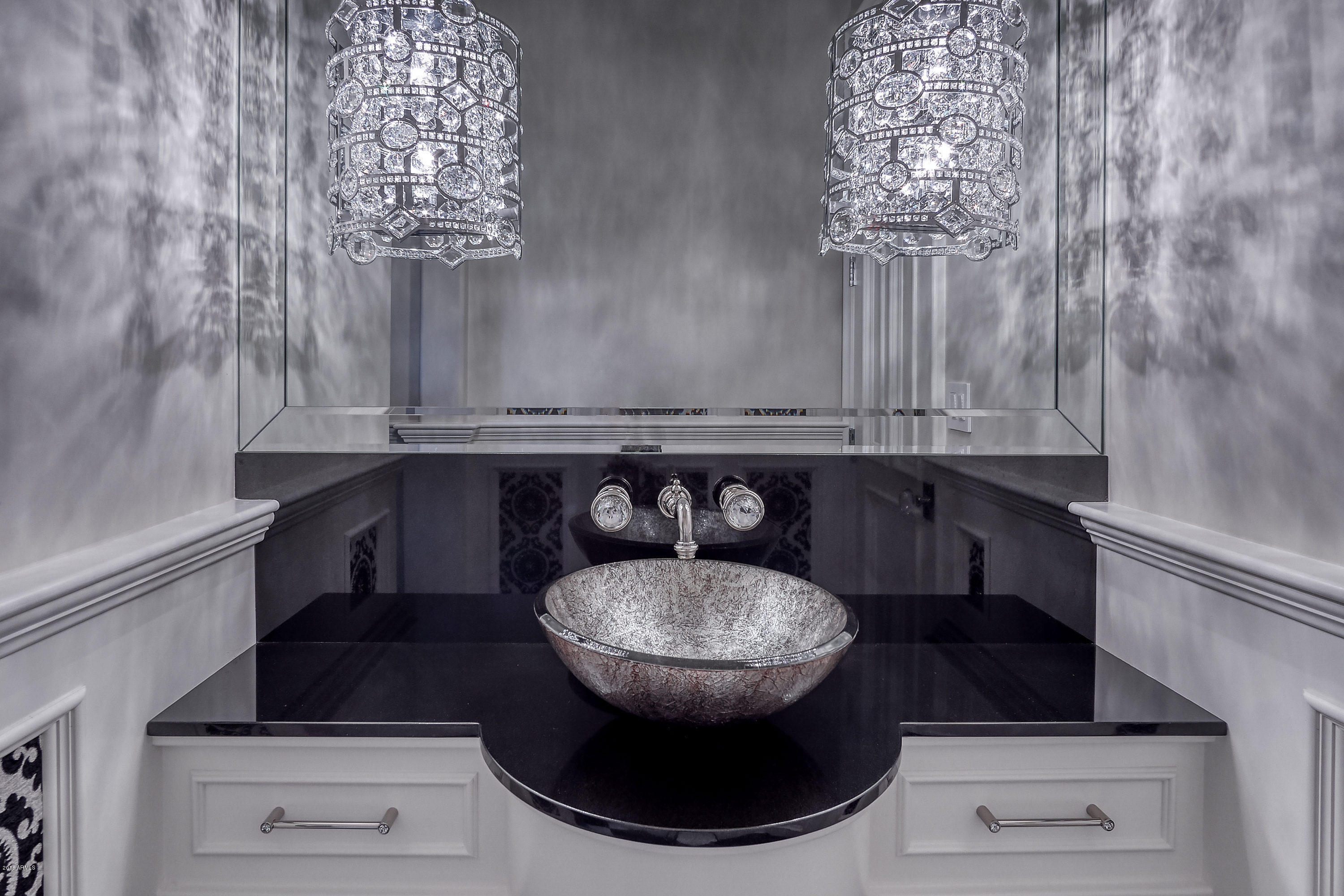 5296 East Roadrunner Road Paradise Valley, AZ 85253 - Photo 80 of 128 21-38-Powder Room