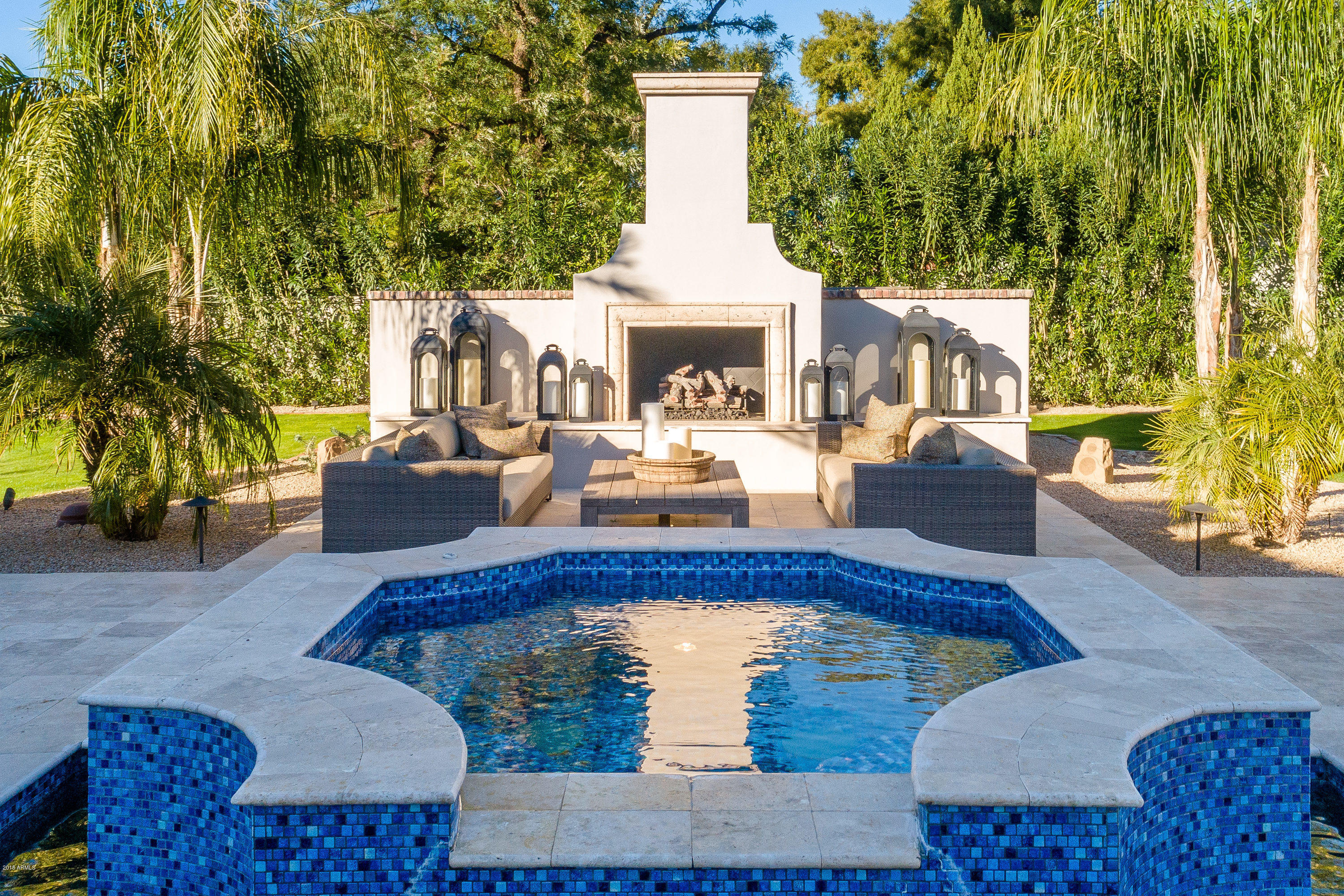 5296 East Roadrunner Road Paradise Valley, AZ 85253 - Photo 98 of 128 114-19-Spa and Fireplace