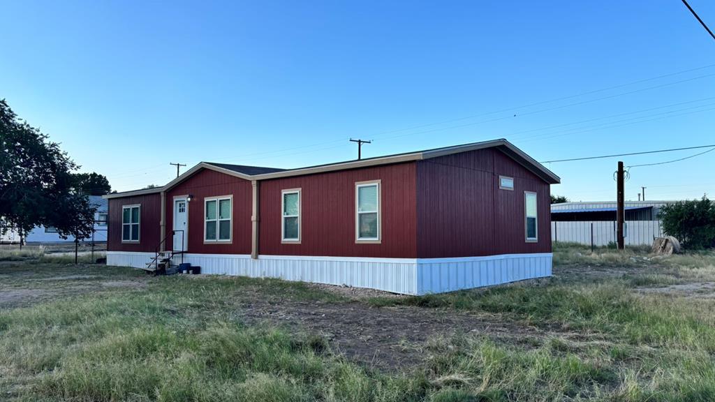 502 Hendrickson Street Goldsmith, TX 79741 - Photo 1 of 18 Main View