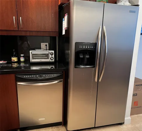 $3,300 | 2333 Brickell Avenue, Unit 1803, Miami, FL 33129