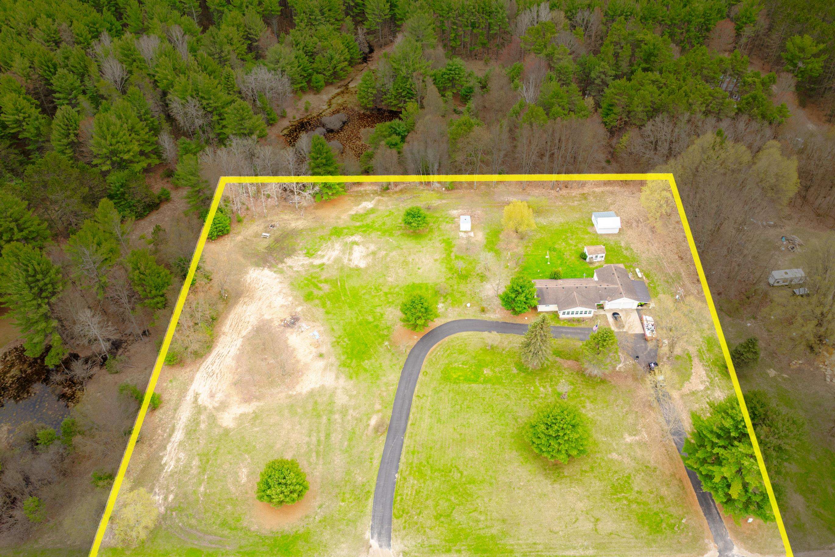 4935 East Boardman Road South Boardman, MI 49680 - Photo 4 of 37