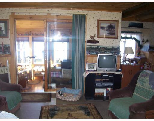 176 Wheaton Road Dover-Foxcroft, ME 04426 - Photo 7 of 24 Interior Space/Layout.