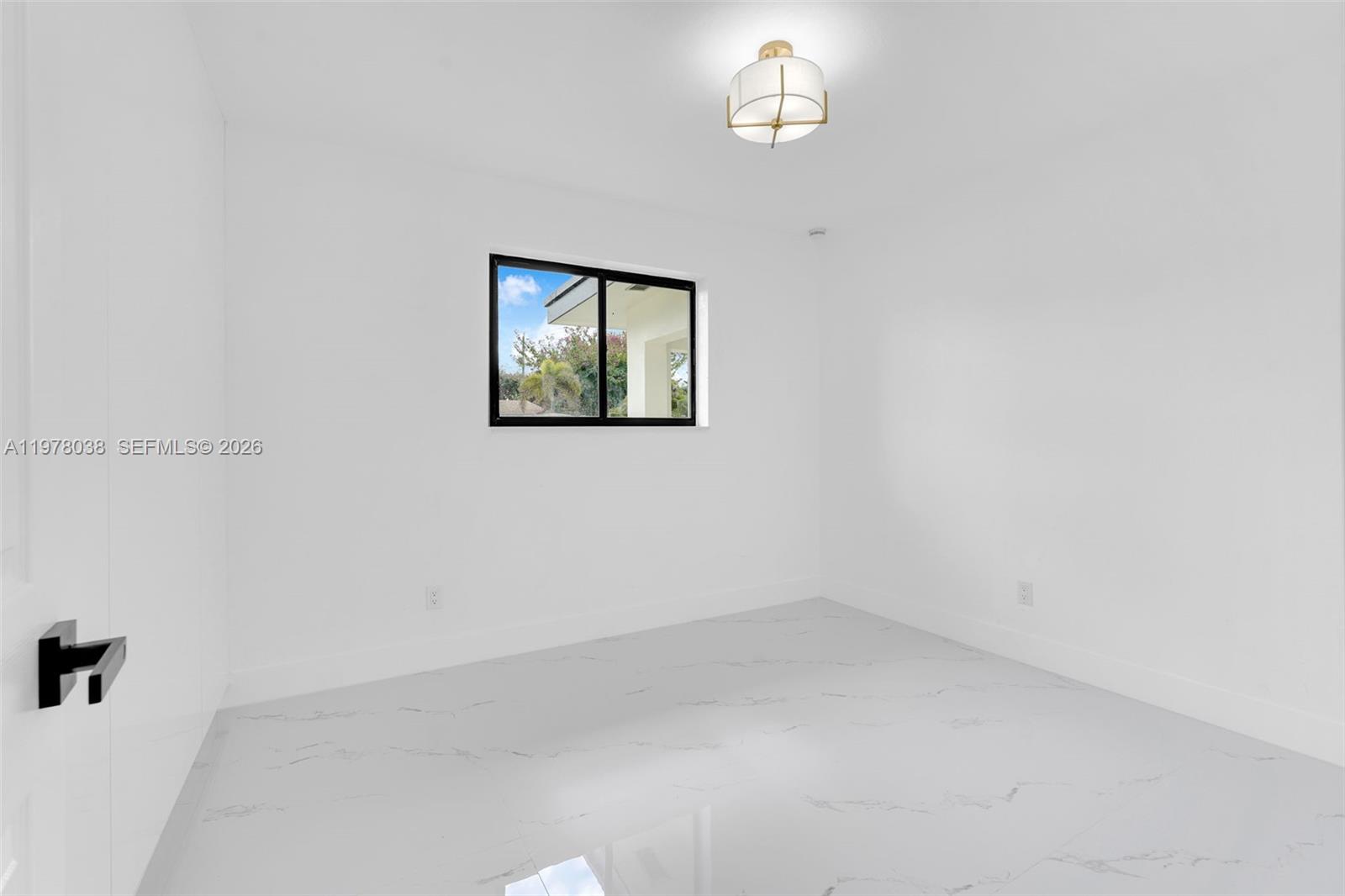 695 West 73rd Place Hialeah, FL 33014 - Photo 15 of 27