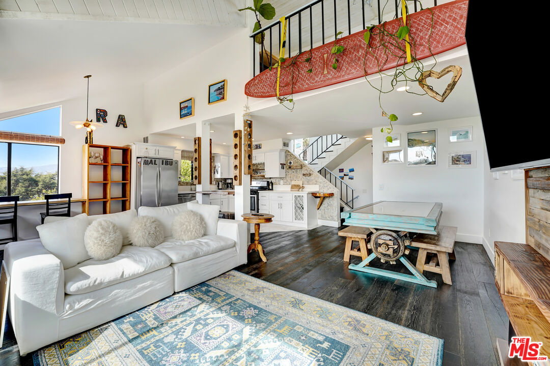 29231 Heathercliff Road, Unit 1 Malibu, CA 90265 - Photo 8 of 20