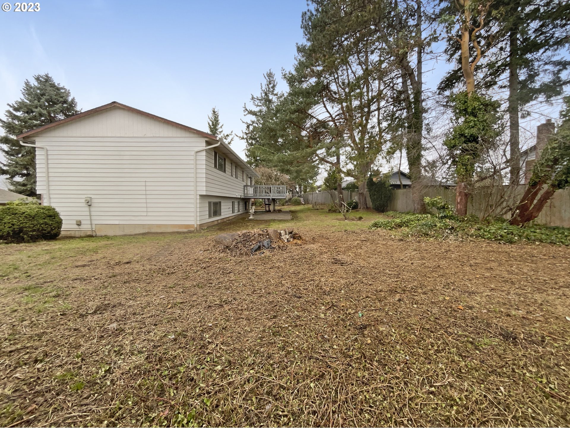 17585 Springhill Place Gladstone, OR 97027 - Photo 27 of 29 Gallery Image 27