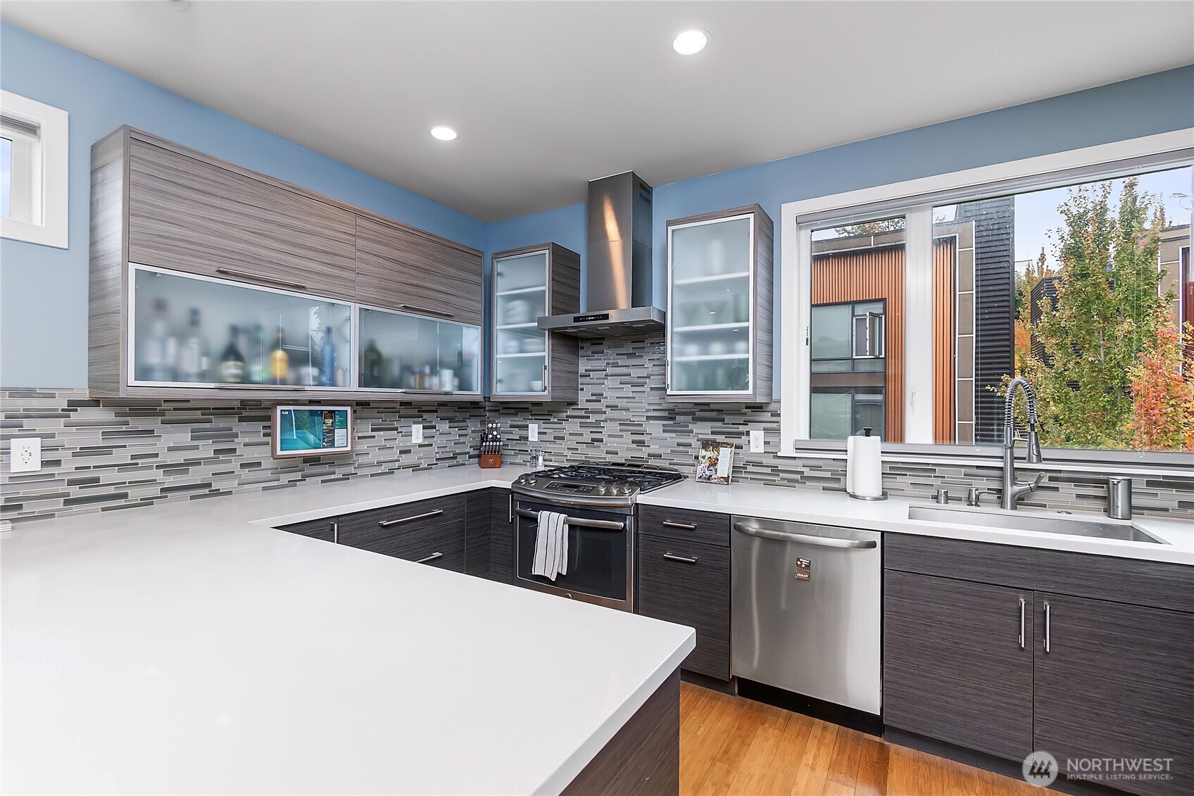 1761 20th Avenue South Seattle, WA 98144 - Photo 20 of 39