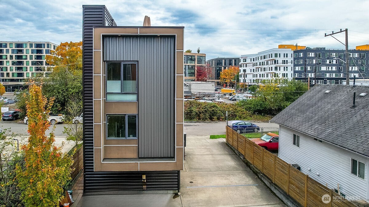 1761 20th Avenue South Seattle, WA 98144 - Photo 8 of 39