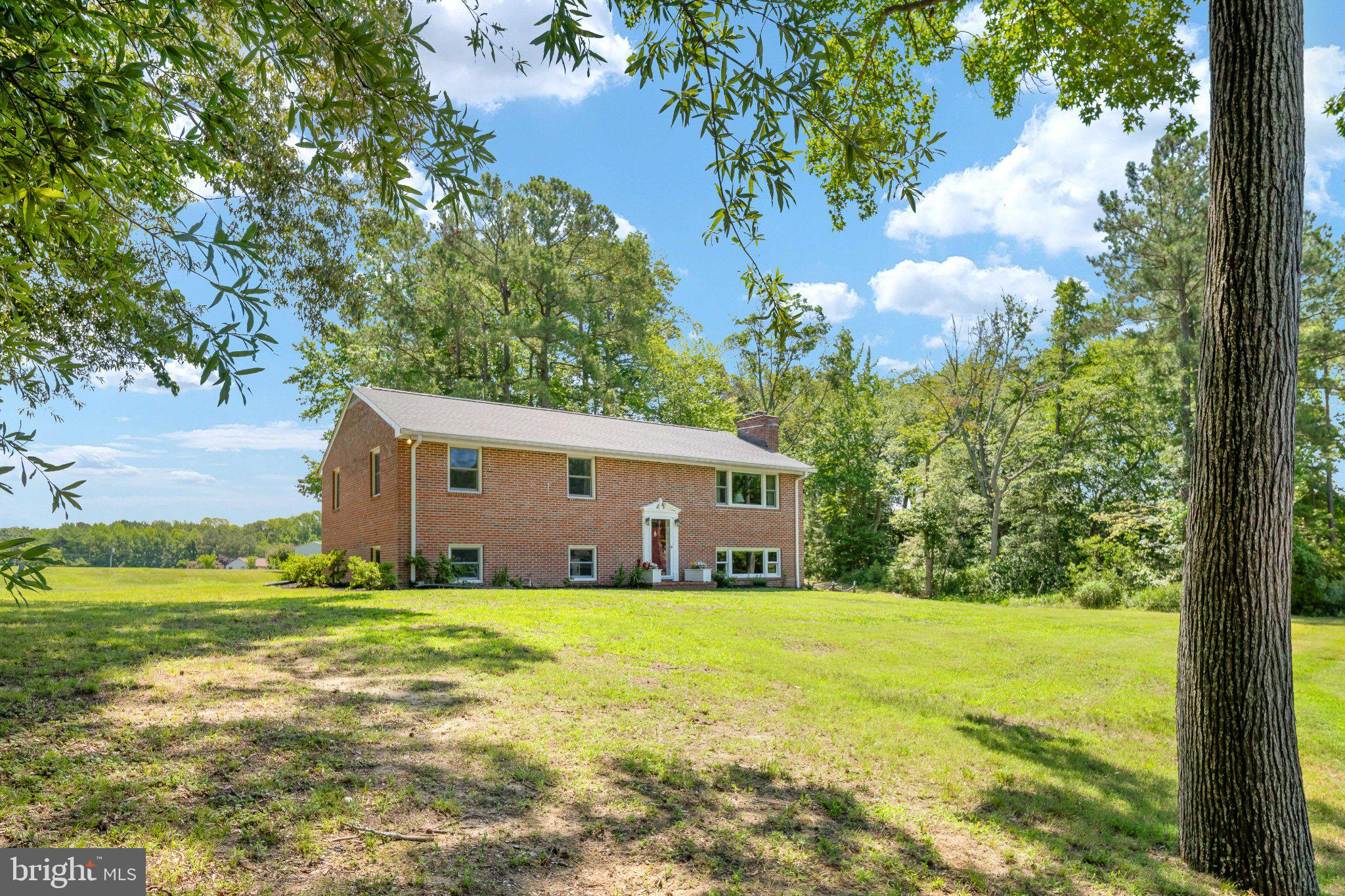 279 Harbor Drive Reedville, VA 22539 - Photo 75 of 97 Front view of home facing water
