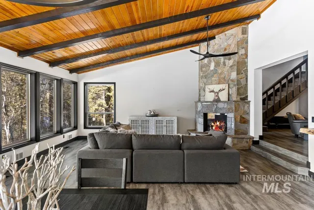 $956,888 | 1717 Pine Lakes Ranch Drive, Cascade, ID 83611