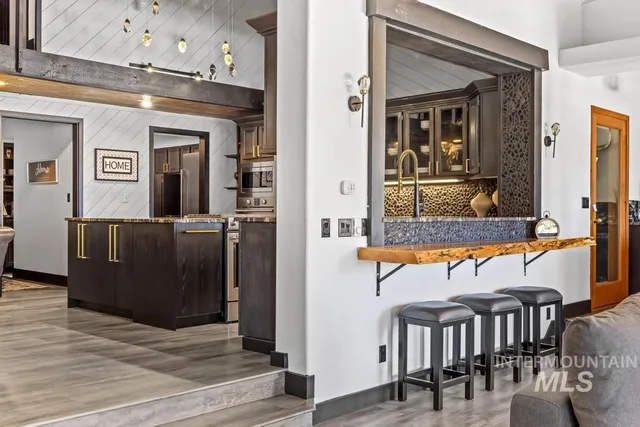 $956,888 | 1717 Pine Lakes Ranch Drive, Cascade, ID 83611