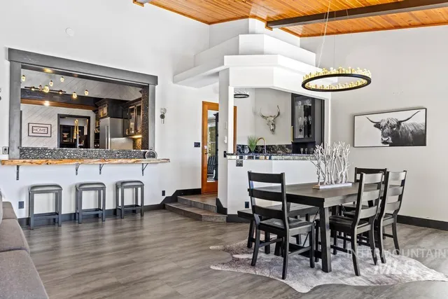 $956,888 | 1717 Pine Lakes Ranch Drive, Cascade, ID 83611