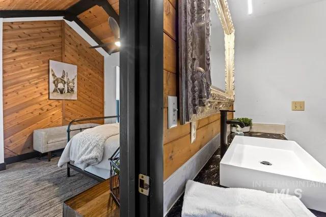 $956,888 | 1717 Pine Lakes Ranch Drive, Cascade, ID 83611