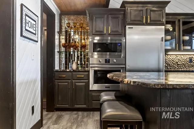 $956,888 | 1717 Pine Lakes Ranch Drive, Cascade, ID 83611