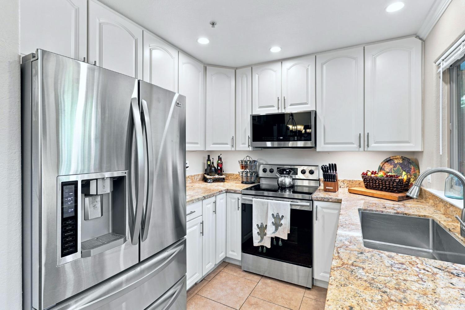 1013 Golf Course Drive Rohnert Park, CA 94928 - Photo 7 of 50 Gallery Image 7