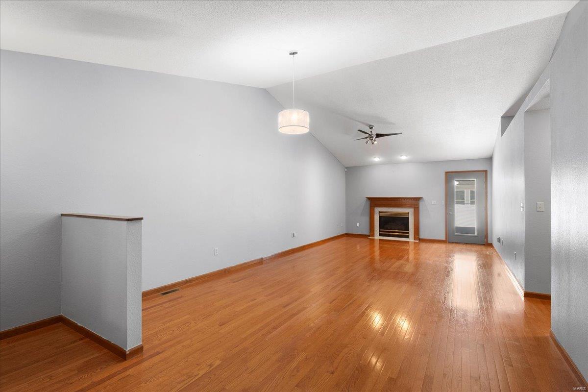 312 Radcliff Road Shiloh, IL 62221 - Photo 7 of 34