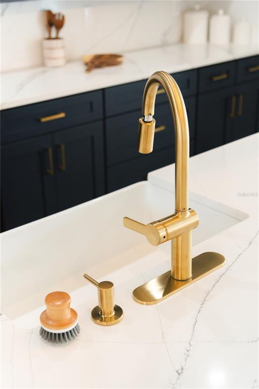 15364 Newport Road Clearwater, FL 33764 - Photo 11 of 50 a close view of sink