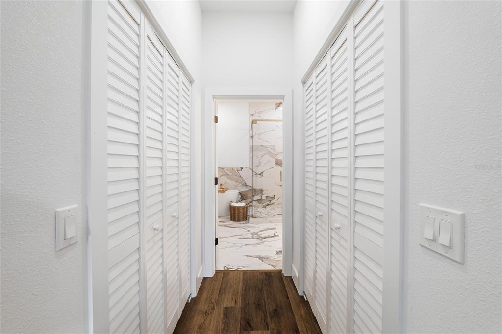 15364 Newport Road Clearwater, FL 33764 - Photo 41 of 50 a bathroom with a shower