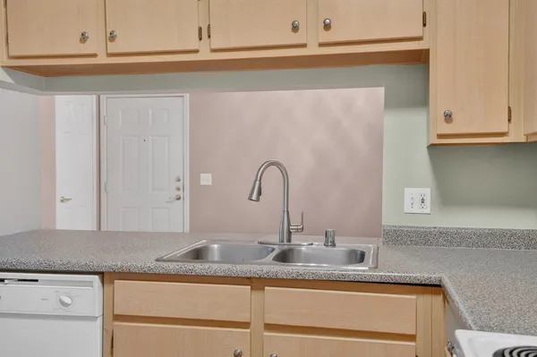 $314,999 | 701 Gibson Drive, Unit 1712, Roseville, CA 95678