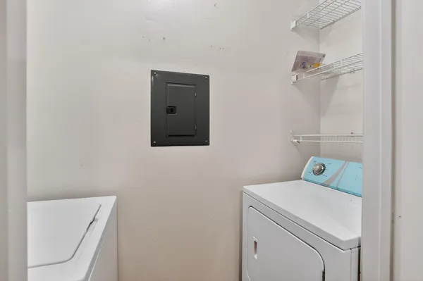 $314,999 | 701 Gibson Drive, Unit 1712, Roseville, CA 95678