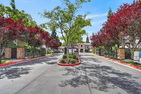 $314,999 | 701 Gibson Drive, Unit 1712, Roseville, CA 95678