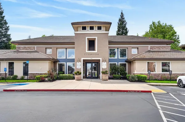 $314,999 | 701 Gibson Drive, Unit 1712, Roseville, CA 95678