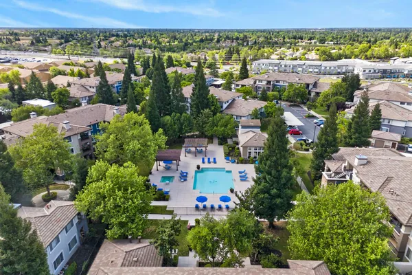 $314,999 | 701 Gibson Drive, Unit 1712, Roseville, CA 95678