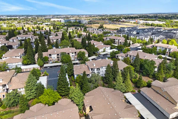 $314,999 | 701 Gibson Drive, Unit 1712, Roseville, CA 95678