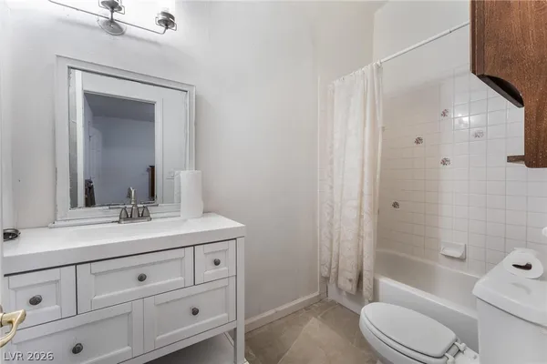$5,500 | 7720 West Agate Avenue, Las Vegas, NV 89113