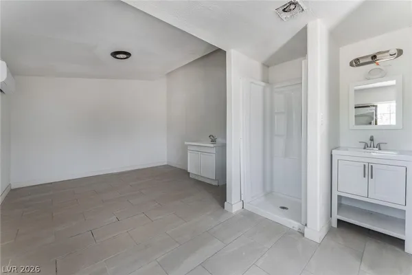 $5,500 | 7720 West Agate Avenue, Las Vegas, NV 89113