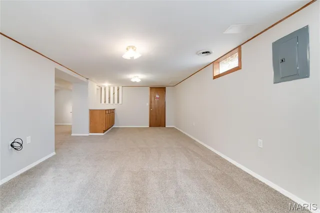 $214,900 | 7274 Tannoia Drive, Hazelwood, MO 63042