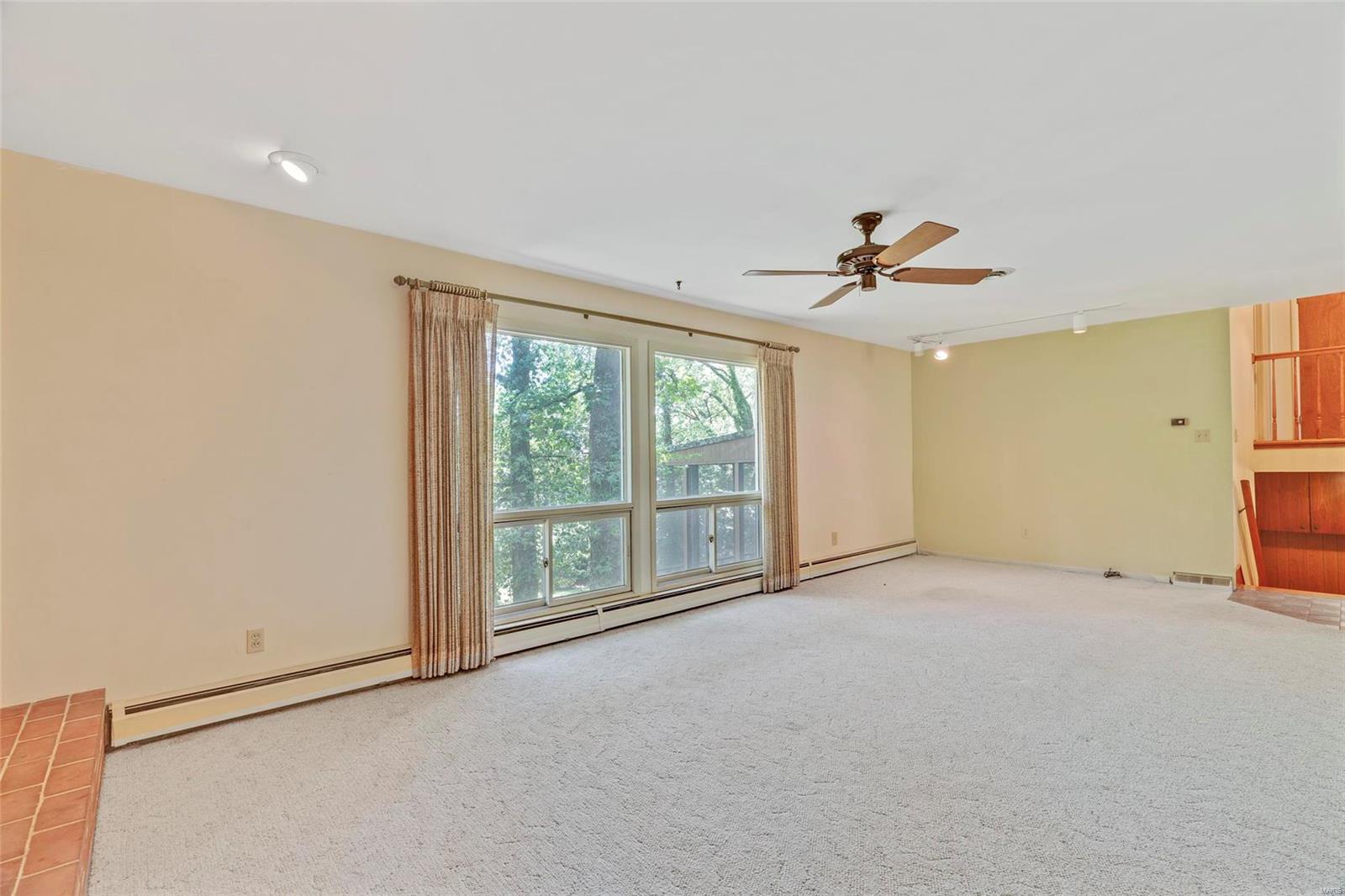 12210 Robyn Road Sunset Hills, MO 63127 - Photo 13 of 33 Gallery Image 13