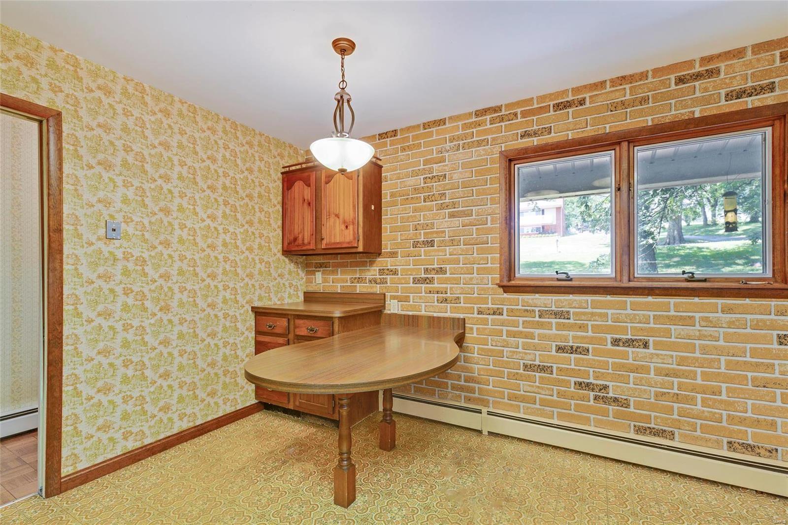 12210 Robyn Road Sunset Hills, MO 63127 - Photo 19 of 33 Gallery Image 19