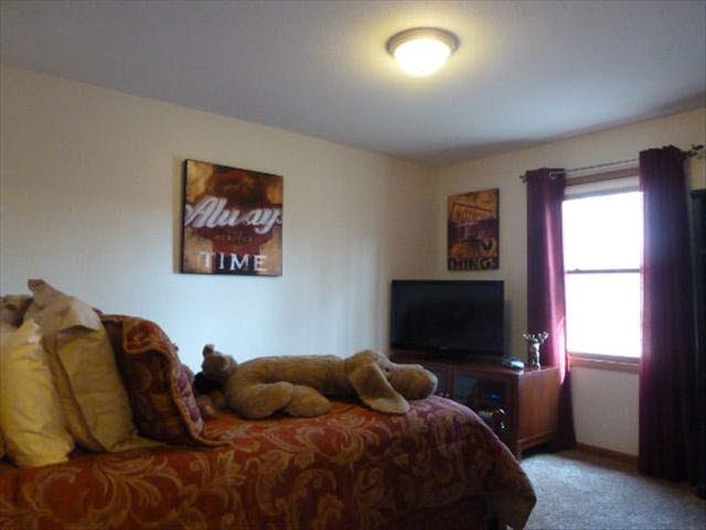6746 Lockmill Road Temperance, MI 48182 - Photo 14 of 20 Bedroom 2