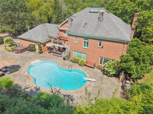 $1,149,900 | 4830 Dargate Lane, Murrysville, PA 15668