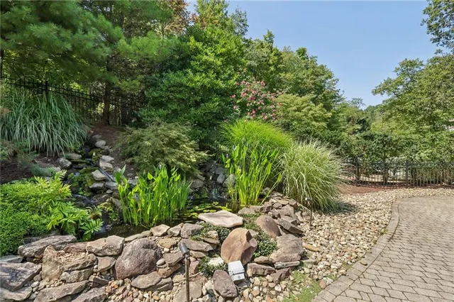 $1,149,900 | 4830 Dargate Lane, Murrysville, PA 15668