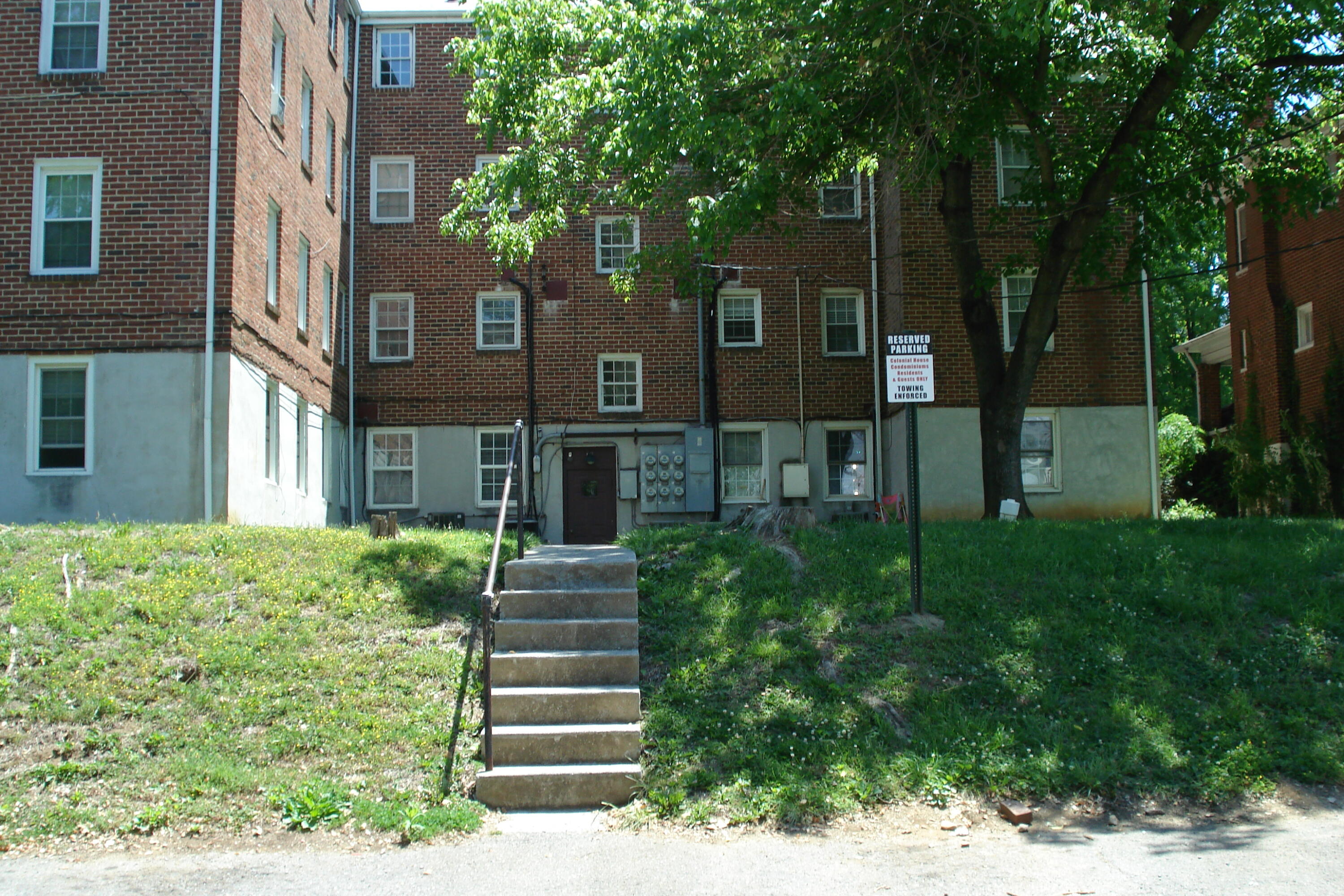 2425 Longview Avenue Southwest, Unit 18 Roanoke, VA 24014 - Photo 16 of 17 DSC02300