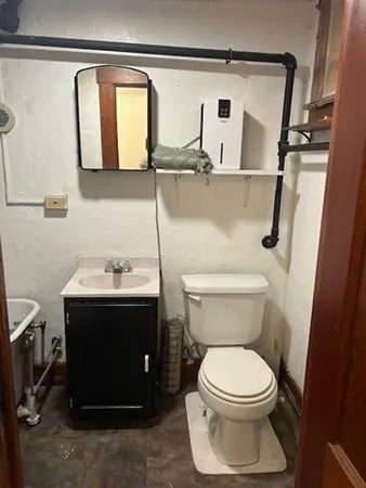 $1,350 | 258 Wallingford Avenue, Unit 1, Athol, MA 01331