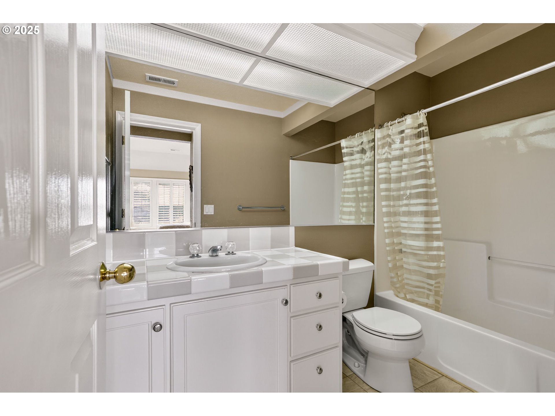 15490 Northwest Tee Court Portland, OR 97229 - Photo 27 of 44 Owner's Suite Bathroom #2