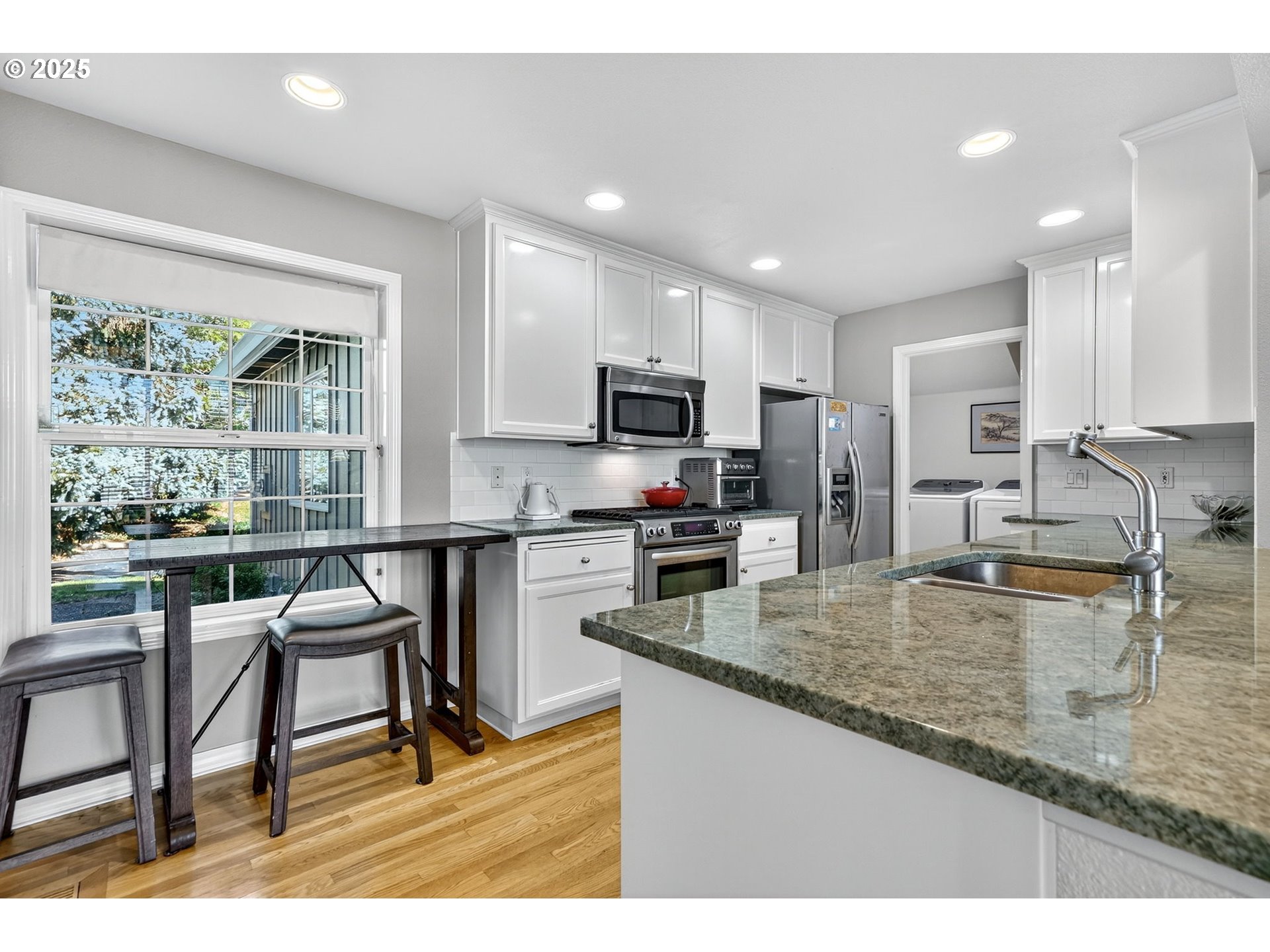 15490 Northwest Tee Court Portland, OR 97229 - Photo 5 of 44 Kitchen