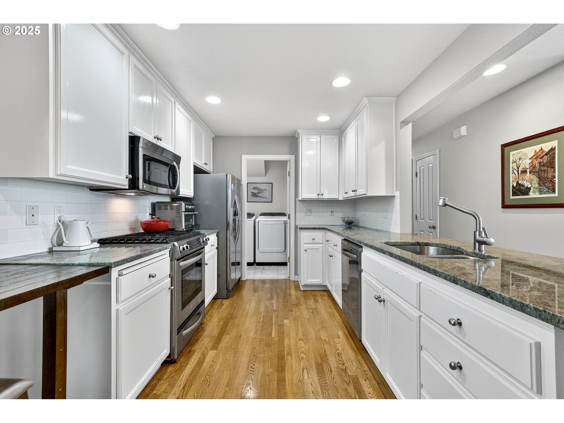 15490 Northwest Tee Court Portland, OR 97229 - Photo 9 of 44 Kitchen