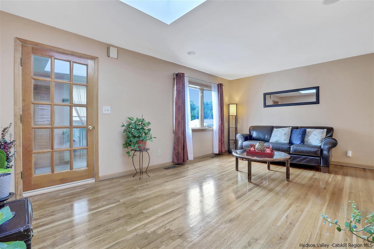 24 Fairfax Road Fishkill, NY 12524 - Photo 3 of 25 Photo 3