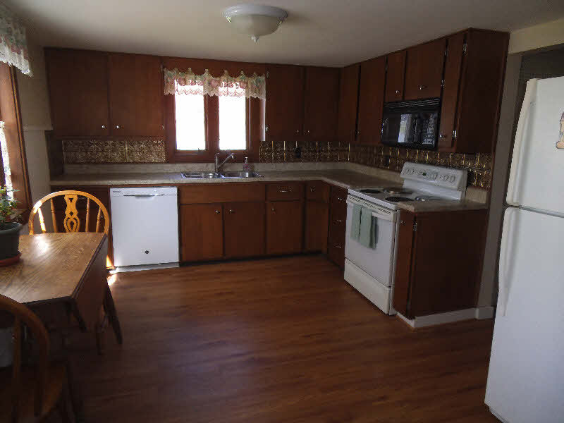 4512 Garfield Road Auburn, MI 48611 - Photo 5 of 13 Gallery Image 5